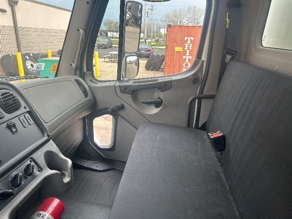 Medium Duty Box Truck-Light and Medium Duty Trucks-Freightliner-2020-M2-La Porte-IN-49,832\n\t\tmiles-$ 61,500 - Image 19