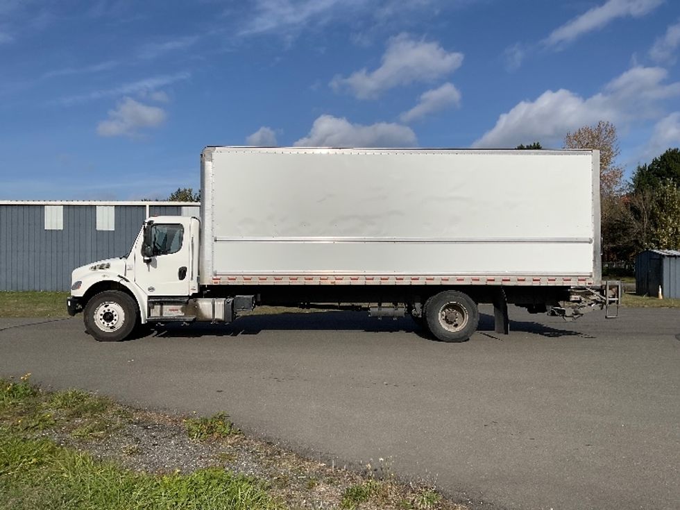 Medium Duty Box Truck-Light and Medium Duty Trucks-Freightliner-2020-M2-Lacey-WA-151,363\n\t\tmiles-$ 55,000 - Image 4