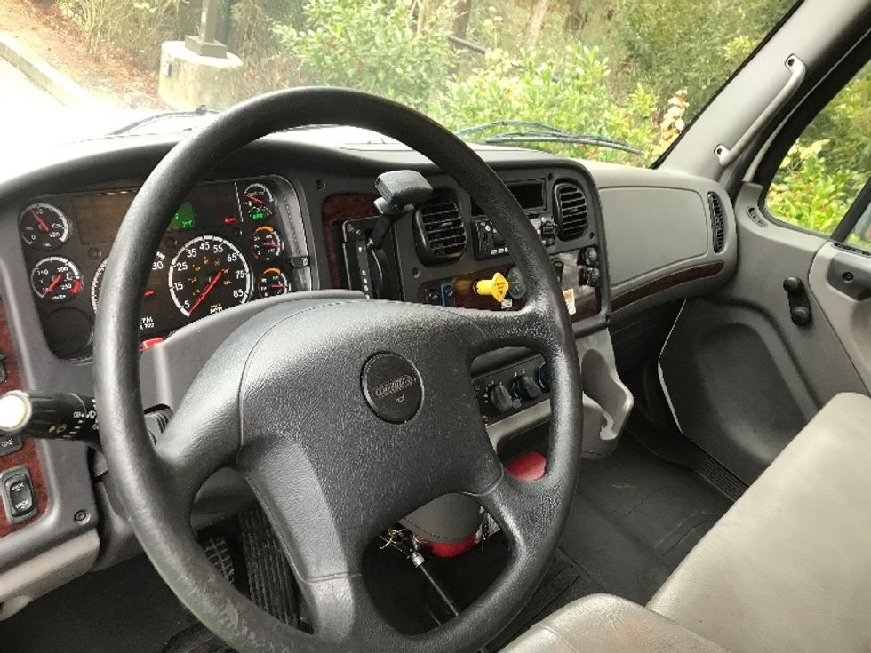 Medium Duty Box Truck-Light and Medium Duty Trucks-Freightliner-2020-M2-Ladson-SC-175,048\n\t\tmiles-$ 51,250 - Image 17