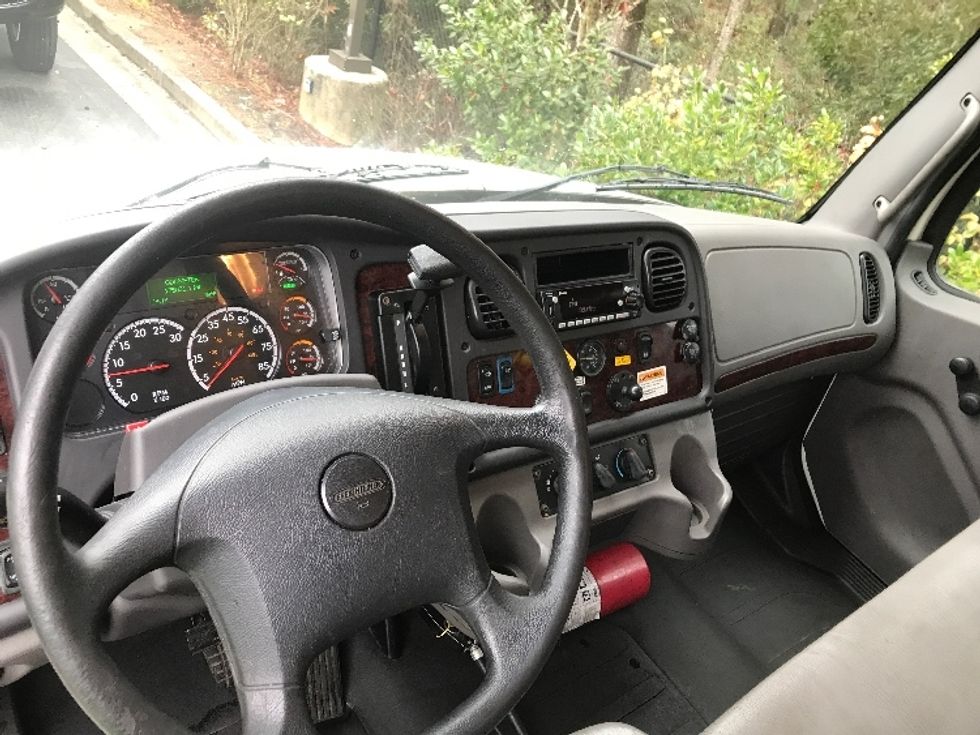 Medium Duty Box Truck-Light and Medium Duty Trucks-Freightliner-2020-M2-Ladson-SC-175,048\n\t\tmiles-$ 51,250 - Image 18