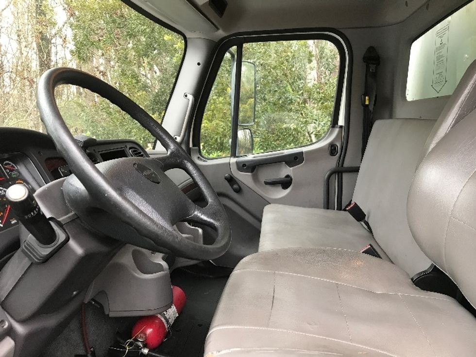 Medium Duty Box Truck-Light and Medium Duty Trucks-Freightliner-2020-M2-Ladson-SC-175,048\n\t\tmiles-$ 51,250 - Image 19