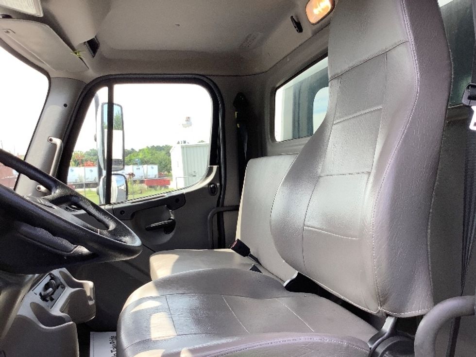 Medium Duty Box Truck-Light and Medium Duty Trucks-Freightliner-2020-M2-Lancaster-PA-100,762\n\t\tmiles-$ 69,750 - Image 19
