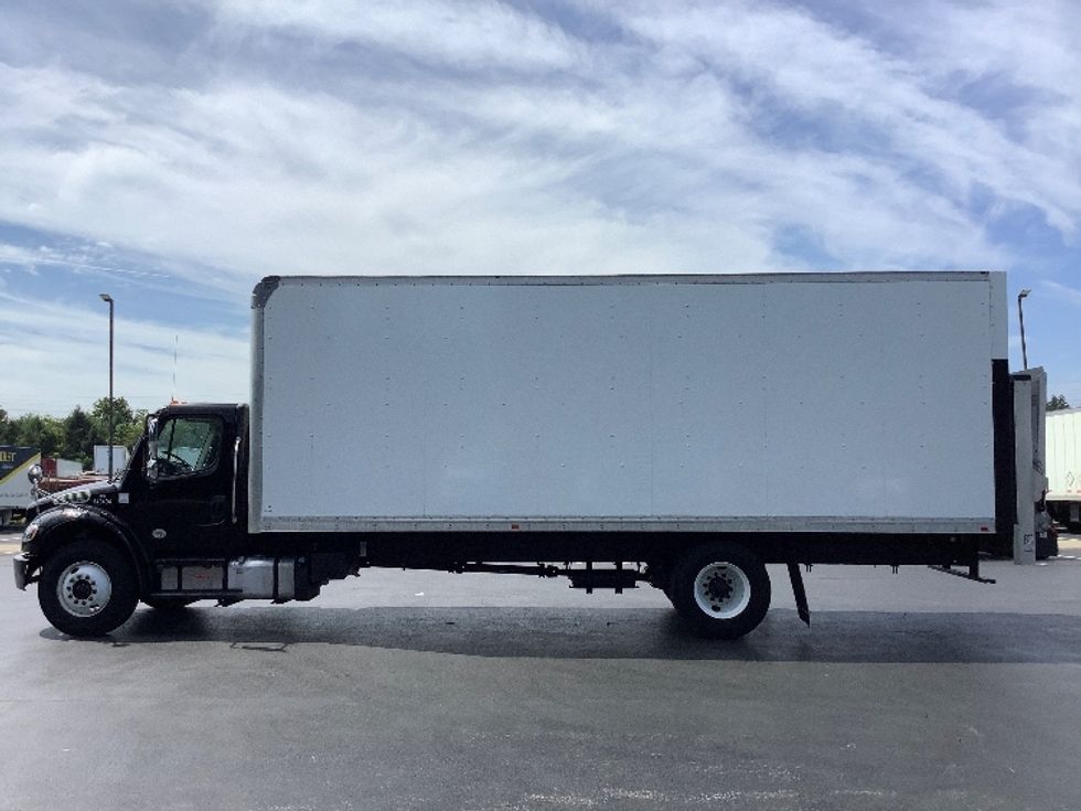 Medium Duty Box Truck-Light and Medium Duty Trucks-Freightliner-2020-M2-Lancaster-PA-100,762\n\t\tmiles-$ 69,750 - Image 4