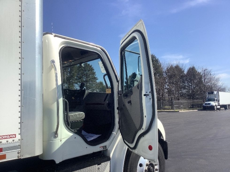 Medium Duty Box Truck-Light and Medium Duty Trucks-Freightliner-2020-M2-Lancaster-PA-237,533\n\t\tmiles-$ 36,250 - Image 20