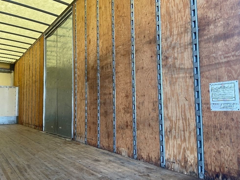 Medium Duty Box Truck-Light and Medium Duty Trucks-Freightliner-2020-M2-Lansing-MI-101,180\n\t\tmiles-$ 67,500 - Image 12