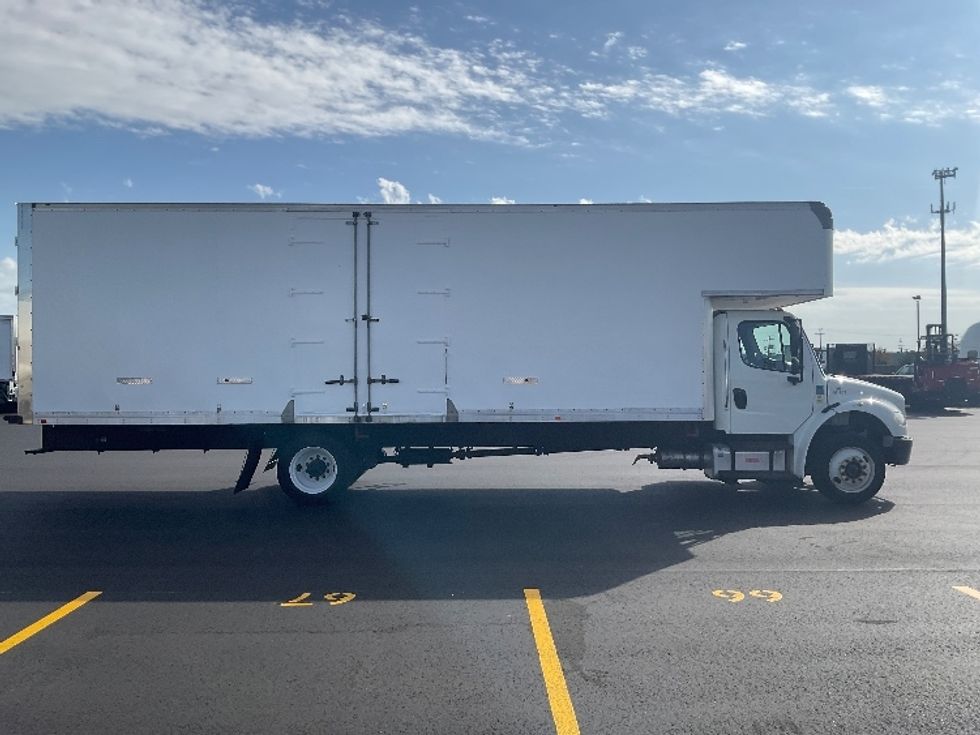 Medium Duty Box Truck-Light and Medium Duty Trucks-Freightliner-2020-M2-Lansing-MI-101,180\n\t\tmiles-$ 67,500 - Image 15