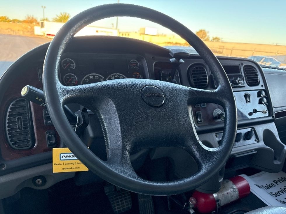 Medium Duty Box Truck-Light and Medium Duty Trucks-Freightliner-2020-M2-Lansing-MI-101,180\n\t\tmiles-$ 67,500 - Image 17