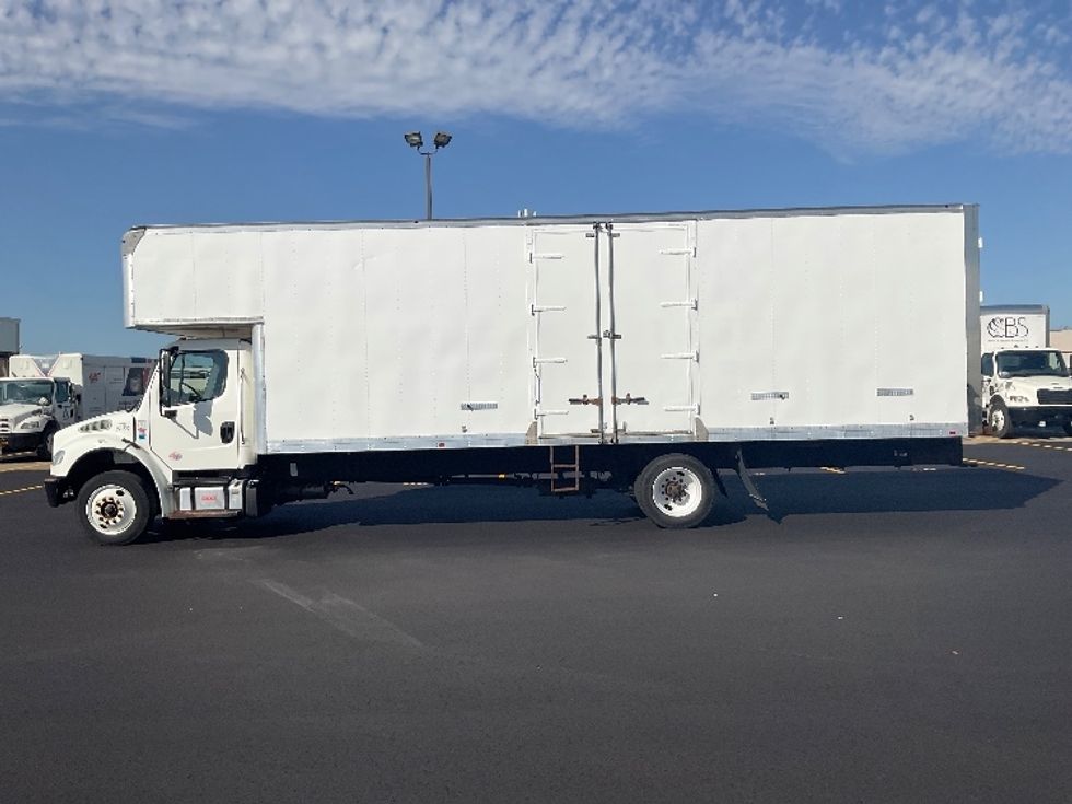 Medium Duty Box Truck-Light and Medium Duty Trucks-Freightliner-2020-M2-Lansing-MI-101,180\n\t\tmiles-$ 67,500 - Image 4