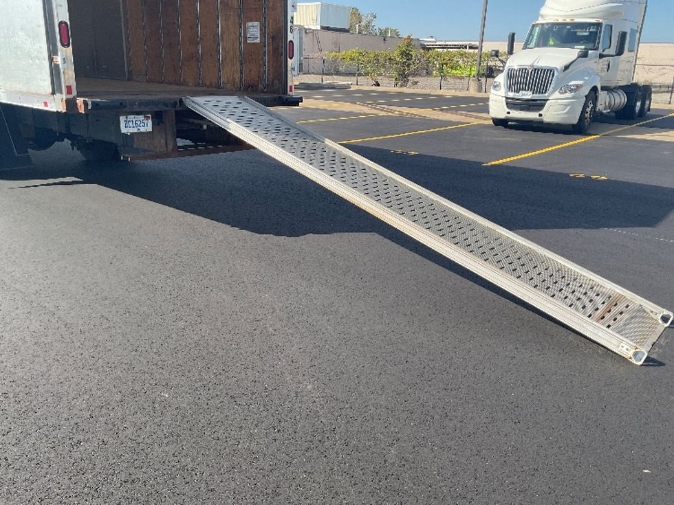 Medium Duty Box Truck-Light and Medium Duty Trucks-Freightliner-2020-M2-Lansing-MI-101,180\n\t\tmiles-$ 67,500 - Image 9