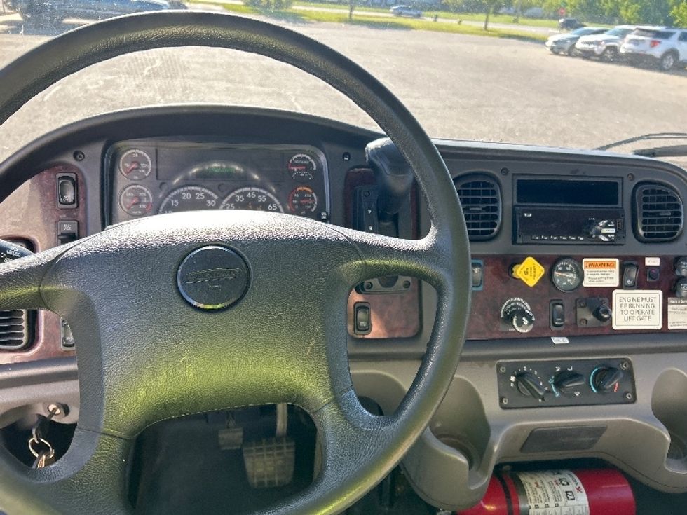 Medium Duty Box Truck-Light and Medium Duty Trucks-Freightliner-2020-M2-Lansing-MI-172,229\n\t\tmiles-$ 47,250 - Image 16