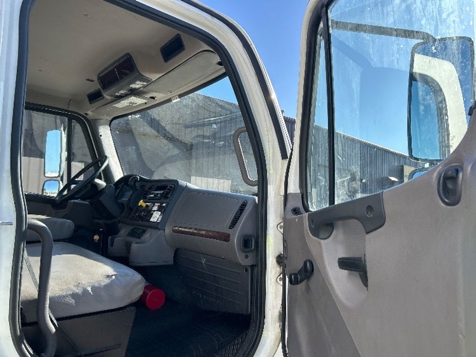 Medium Duty Box Truck-Light and Medium Duty Trucks-Freightliner-2020-M2-Lansing-MI-172,229\n\t\tmiles-$ 47,250 - Image 18