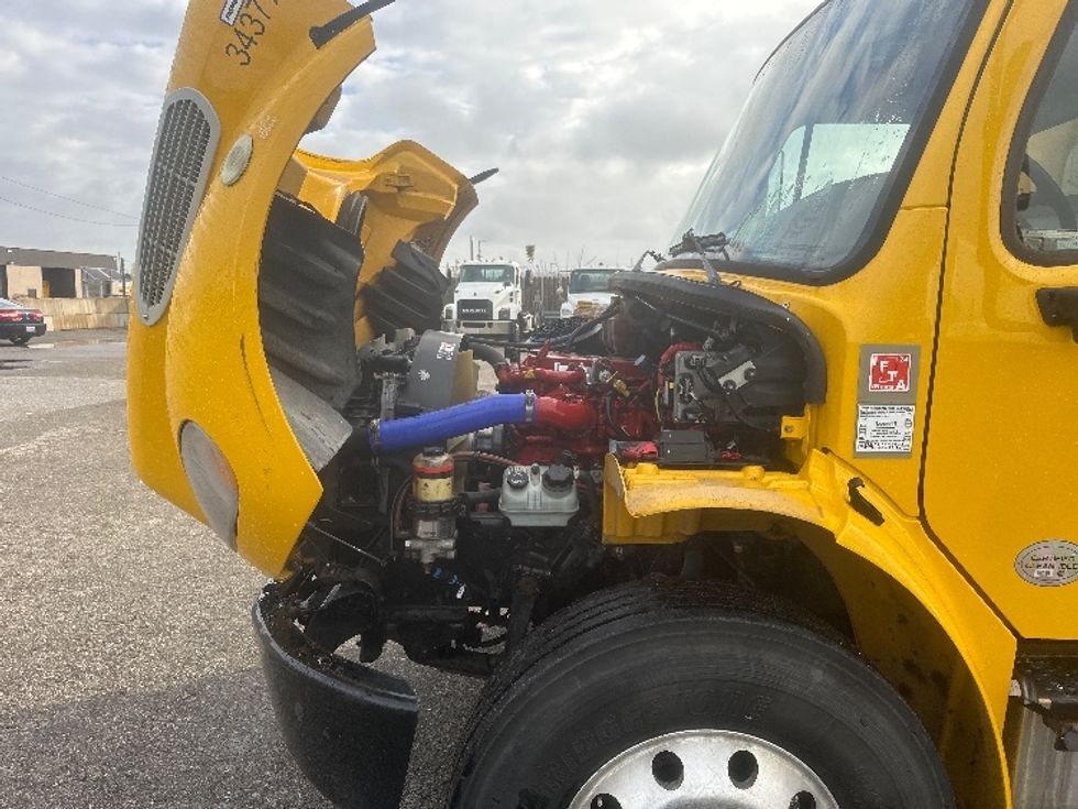 Medium Duty Box Truck-Light and Medium Duty Trucks-Freightliner-2020-M2-Lansing-MI-224,880\n\t\tmiles-$ 37,000 - Image 24