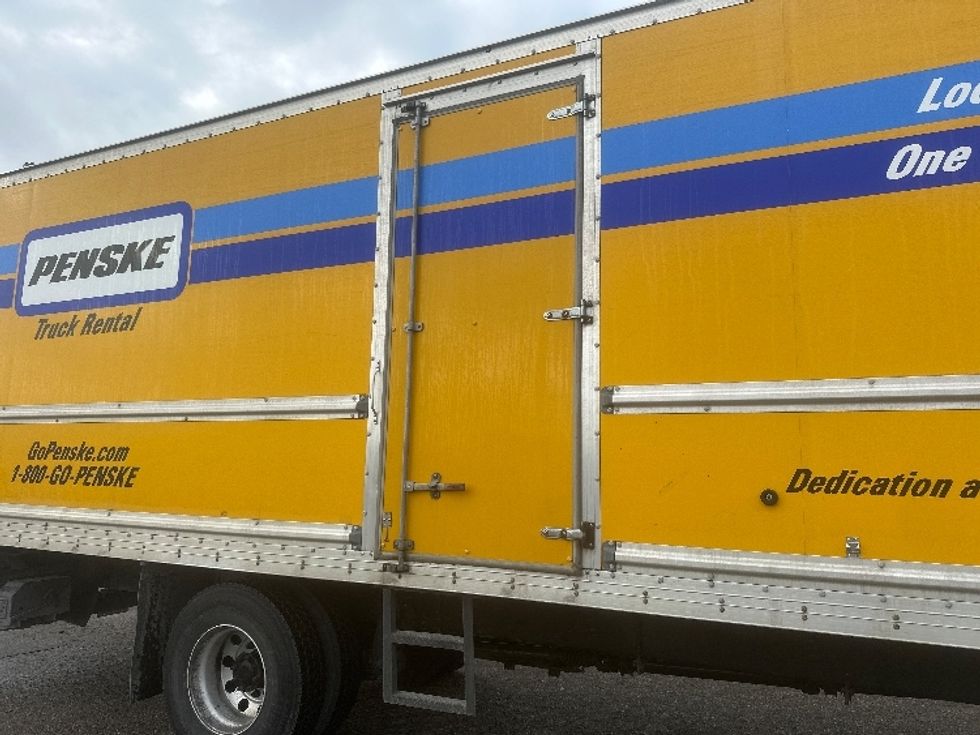 Medium Duty Box Truck-Light and Medium Duty Trucks-Freightliner-2020-M2-Lansing-MI-224,880\n\t\tmiles-$ 37,000 - Image 25