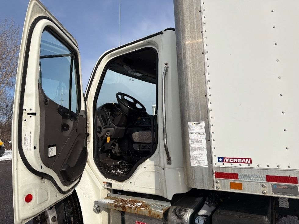 Medium Duty Box Truck-Light and Medium Duty Trucks-Freightliner-2020-M2-Lansing-MI-238,266\n\t\tmiles-$ 44,750 - Image 15