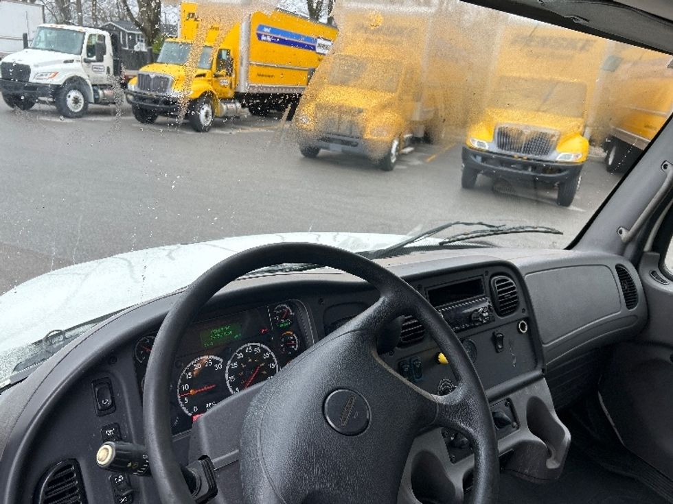 Medium Duty Box Truck-Light and Medium Duty Trucks-Freightliner-2020-M2-Lansing-MI-241,561\n\t\tmiles-$ 38,750 - Image 16