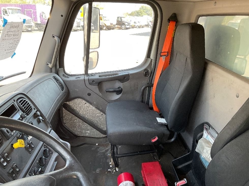 Medium Duty Box Truck-Light and Medium Duty Trucks-Freightliner-2020-M2-Lansing-MI-276,040\n\t\tmiles-$ 47,000 - Image 19