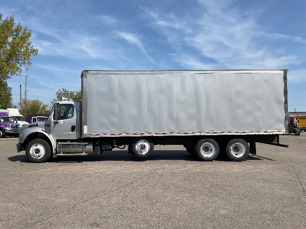 Medium Duty Box Truck-Light and Medium Duty Trucks-Freightliner-2020-M2-Lansing-MI-276,040\n\t\tmiles-$ 47,000 - Image 4