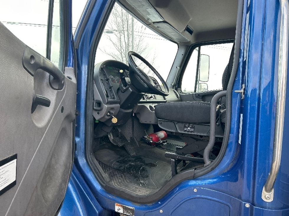 Medium Duty Box Truck-Light and Medium Duty Trucks-Freightliner-2020-M2-Lansing-MI-296,852\n\t\tmiles-$ 25,000 - Image 16