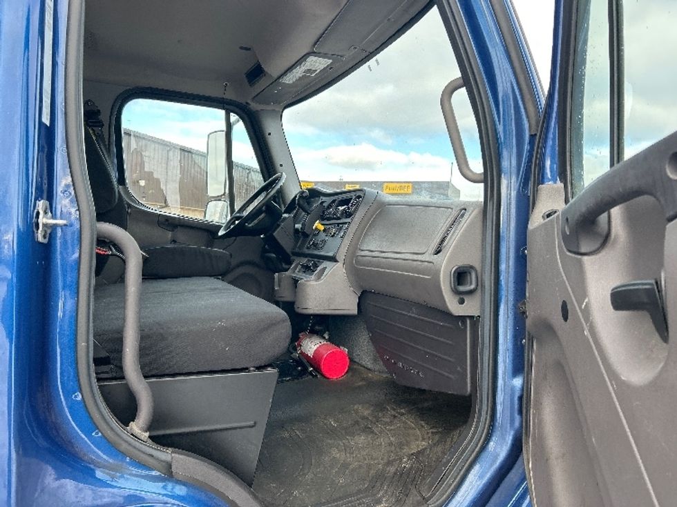 Medium Duty Box Truck-Light and Medium Duty Trucks-Freightliner-2020-M2-Lansing-MI-296,852\n\t\tmiles-$ 25,000 - Image 20