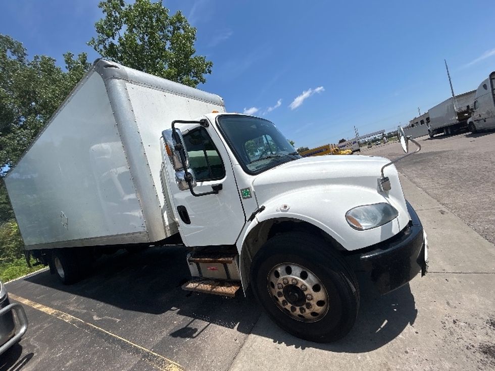 Medium Duty Box Truck-Light and Medium Duty Trucks-Freightliner-2020-M2-Lansing-MI-302,224\n\t\tmiles-$ 26,500 - Image 1