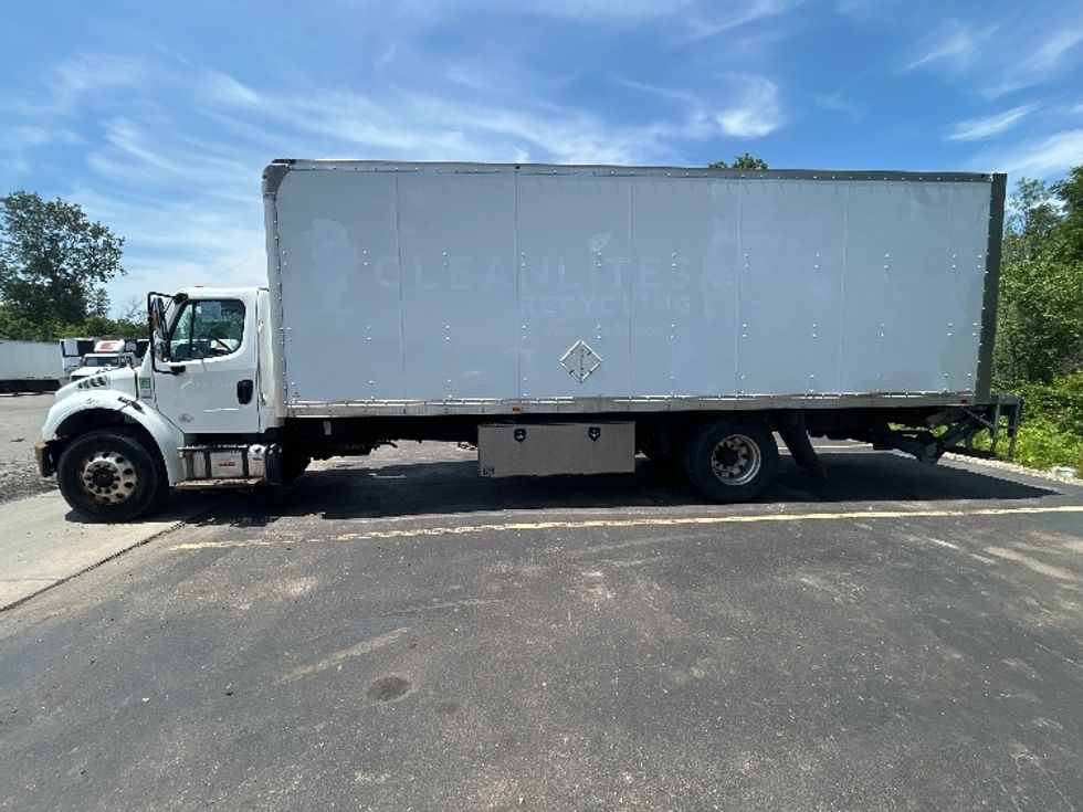 Medium Duty Box Truck-Light and Medium Duty Trucks-Freightliner-2020-M2-Lansing-MI-302,224\n\t\tmiles-$ 26,500 - Image 4