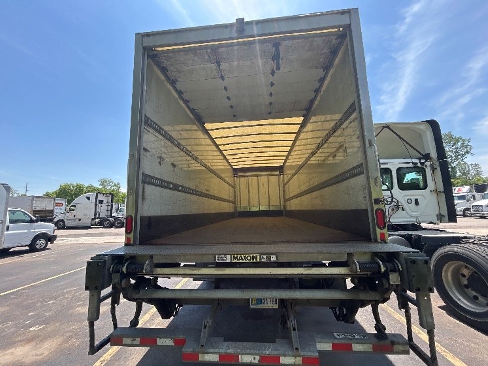 Medium Duty Box Truck-Light and Medium Duty Trucks-Freightliner-2020-M2-Lansing-MI-302,224\n\t\tmiles-$ 26,500 - Image 8