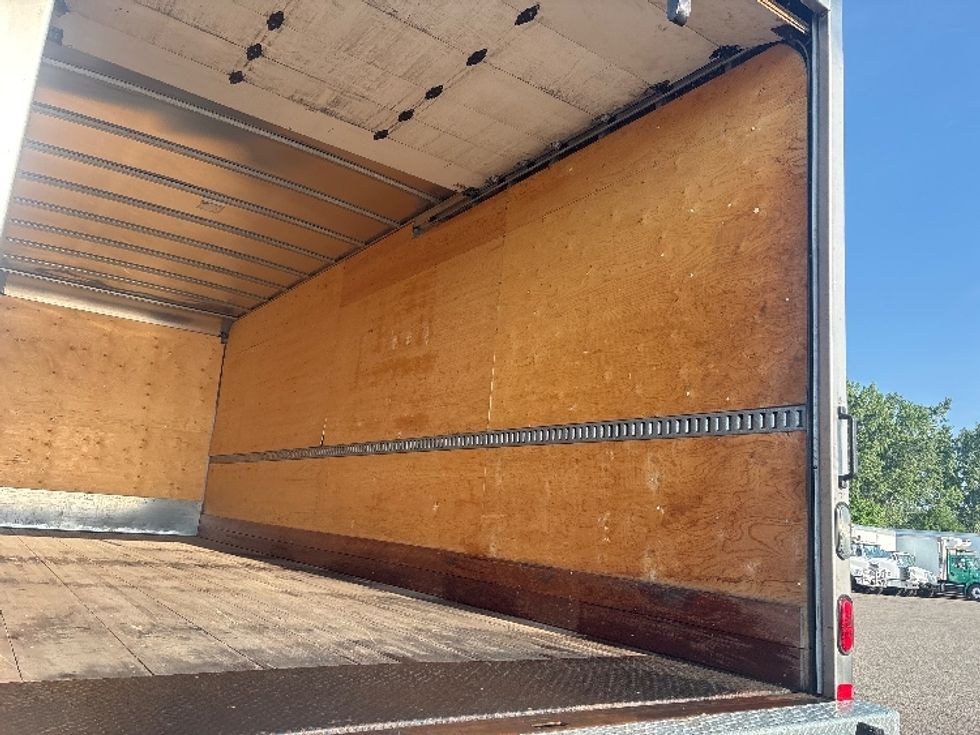 Medium Duty Box Truck-Light and Medium Duty Trucks-Freightliner-2020-M2-Lansing-MI-33,930\n\t\tmiles-$ 63,750 - Image 11