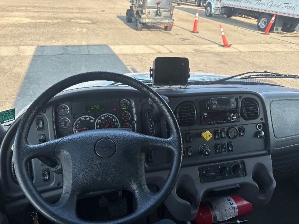 Medium Duty Box Truck-Light and Medium Duty Trucks-Freightliner-2020-M2-Lansing-MI-33,930\n\t\tmiles-$ 63,750 - Image 17