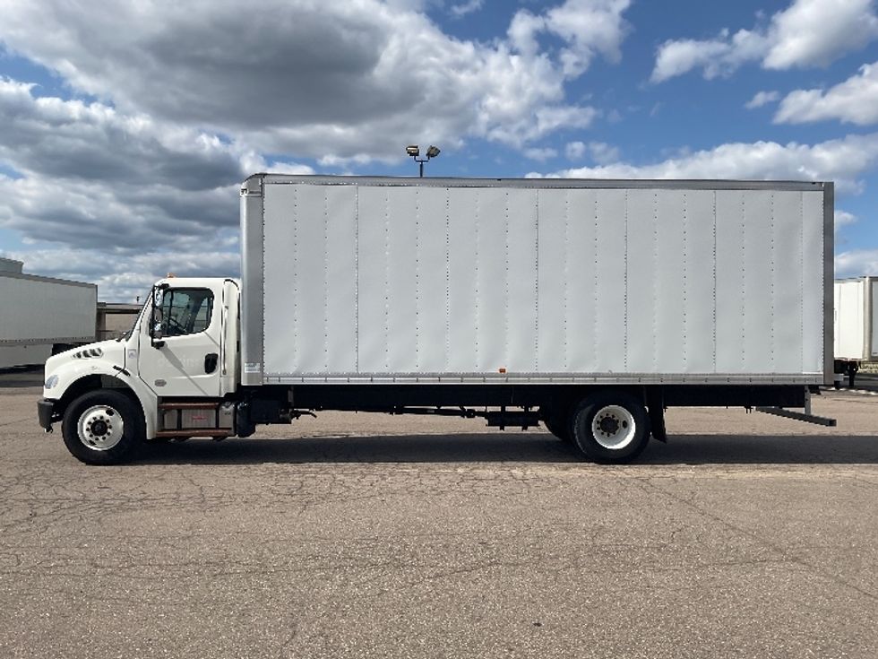 Medium Duty Box Truck-Light and Medium Duty Trucks-Freightliner-2020-M2-Lansing-MI-33,930\n\t\tmiles-$ 63,750 - Image 4