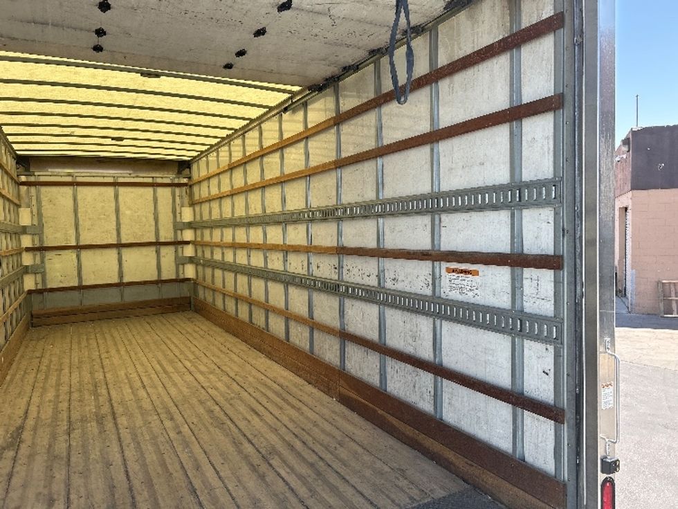Medium Duty Box Truck-Light and Medium Duty Trucks-Freightliner-2020-M2-Las Vegas-NV-181,127\n\t\tmiles-$ 50,750 - Image 12