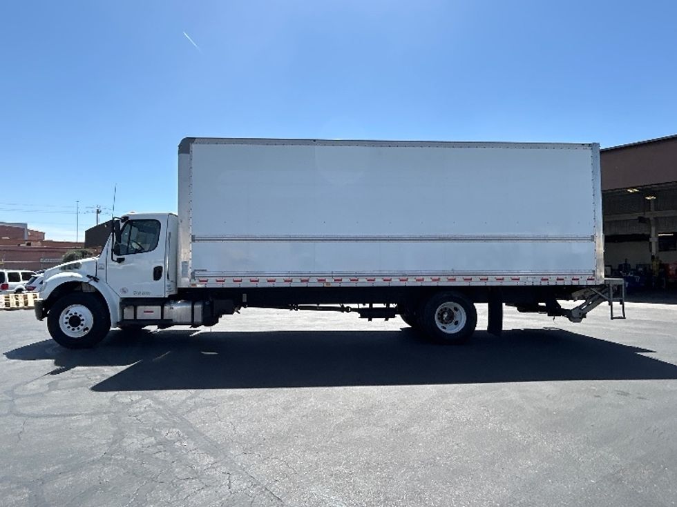 Medium Duty Box Truck-Light and Medium Duty Trucks-Freightliner-2020-M2-Las Vegas-NV-181,127\n\t\tmiles-$ 50,750 - Image 4