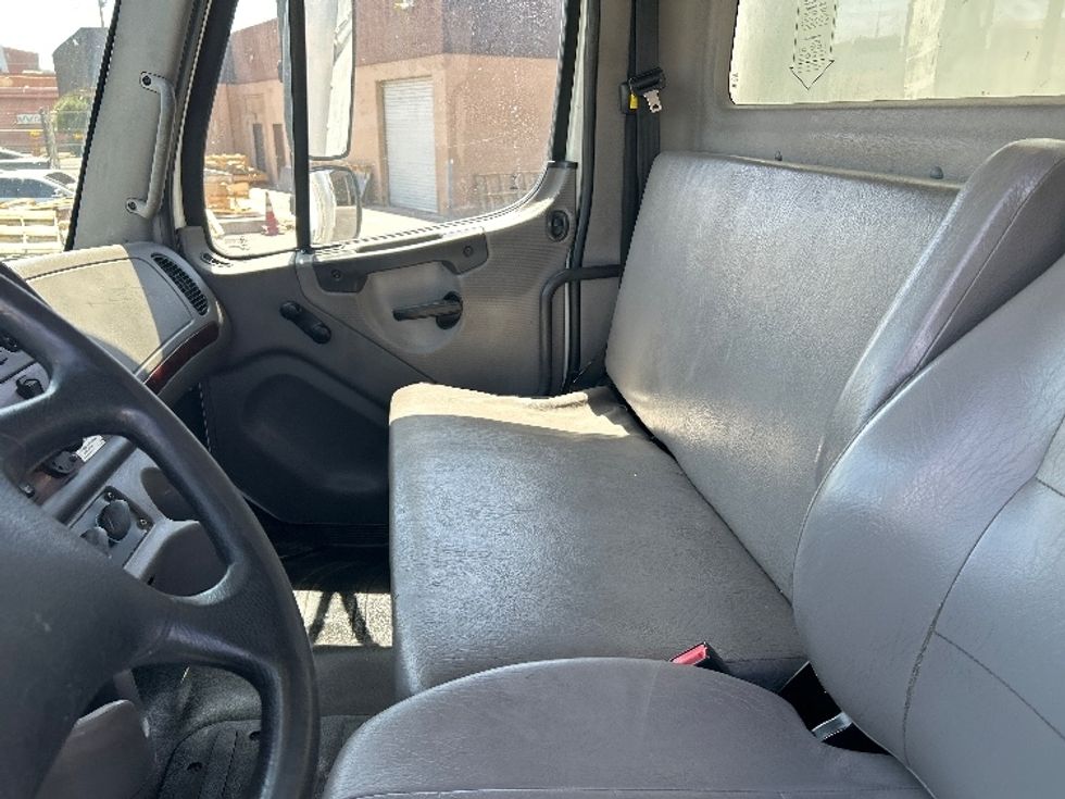 Medium Duty Box Truck-Light and Medium Duty Trucks-Freightliner-2020-M2-Las Vegas-NV-202,905\n\t\tmiles-$ 47,250 - Image 16