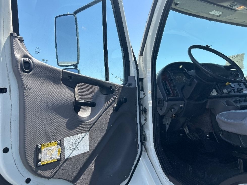 Medium Duty Box Truck-Light and Medium Duty Trucks-Freightliner-2020-M2-Las Vegas-NV-202,905\n\t\tmiles-$ 47,250 - Image 17