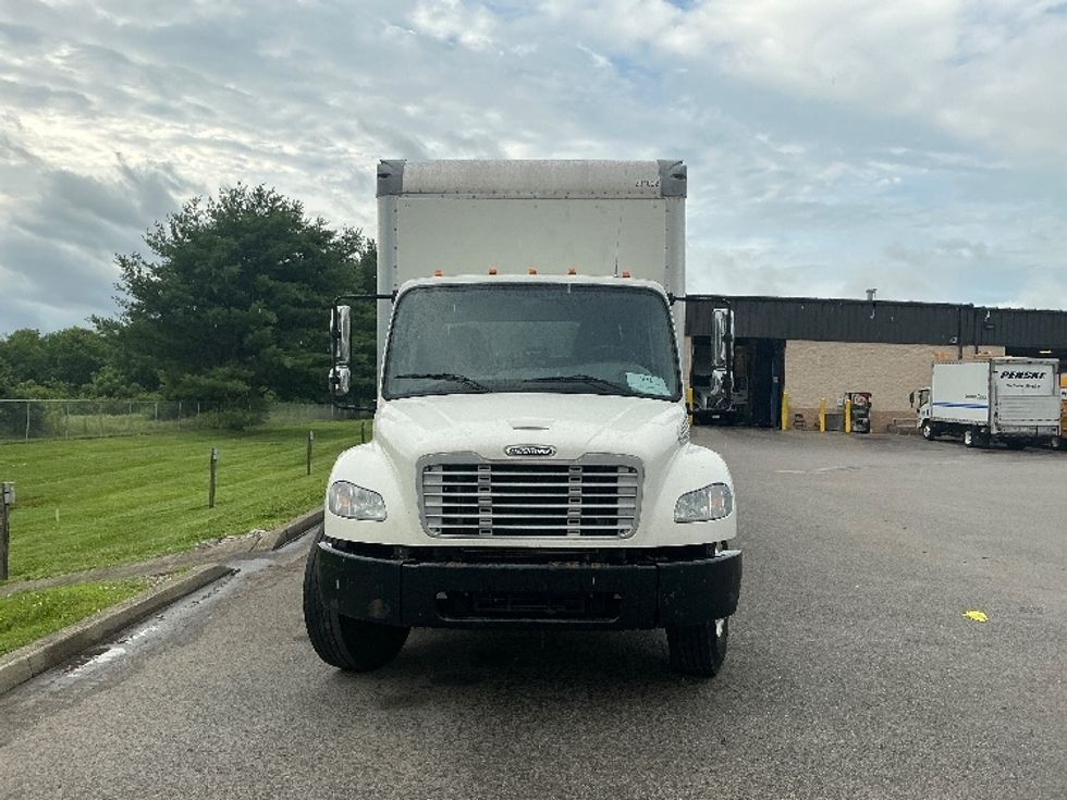 Medium Duty Box Truck-Light and Medium Duty Trucks-Freightliner-2020-M2-Lexington-KY-282,888\n\t\tmiles-$ 35,500 - Image 2