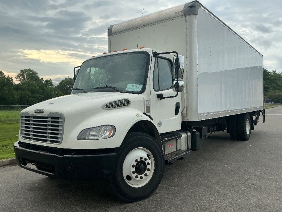 Medium Duty Box Truck-Light and Medium Duty Trucks-Freightliner-2020-M2-Lexington-KY-282,888\n\t\tmiles-$ 35,500 - Image 3