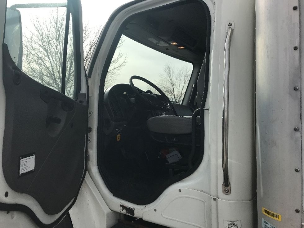 Medium Duty Box Truck-Light and Medium Duty Trucks-Freightliner-2020-M2-Lincoln-NE-308,581\n\t\tmiles-$ 36,000 - Image 16