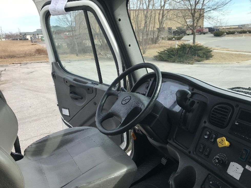 Medium Duty Box Truck-Light and Medium Duty Trucks-Freightliner-2020-M2-Lincoln-NE-308,581\n\t\tmiles-$ 36,000 - Image 22