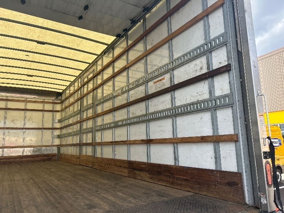 Medium Duty Box Truck-Light and Medium Duty Trucks-Freightliner-2020-M2-Linden-NJ-152,000\n\t\tmiles-$ 48,000 - Image 12