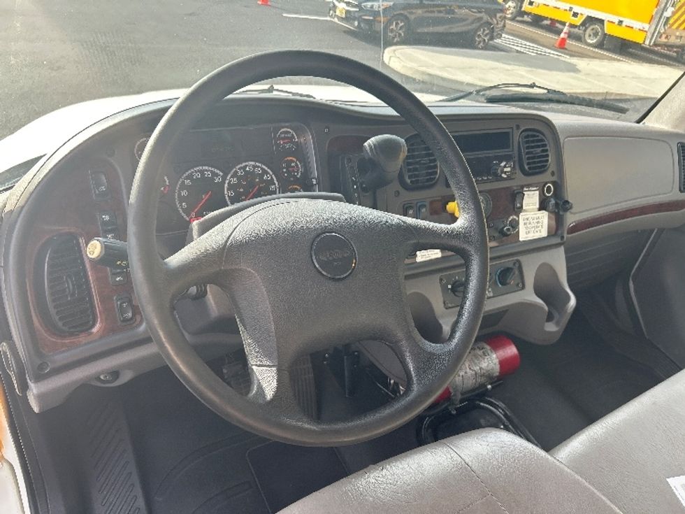 Medium Duty Box Truck-Light and Medium Duty Trucks-Freightliner-2020-M2-Linden-NJ-152,000\n\t\tmiles-$ 48,000 - Image 17