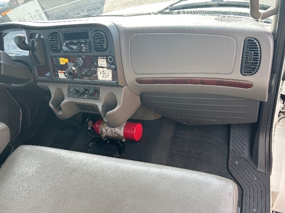 Medium Duty Box Truck-Light and Medium Duty Trucks-Freightliner-2020-M2-Linden-NJ-152,000\n\t\tmiles-$ 48,000 - Image 20