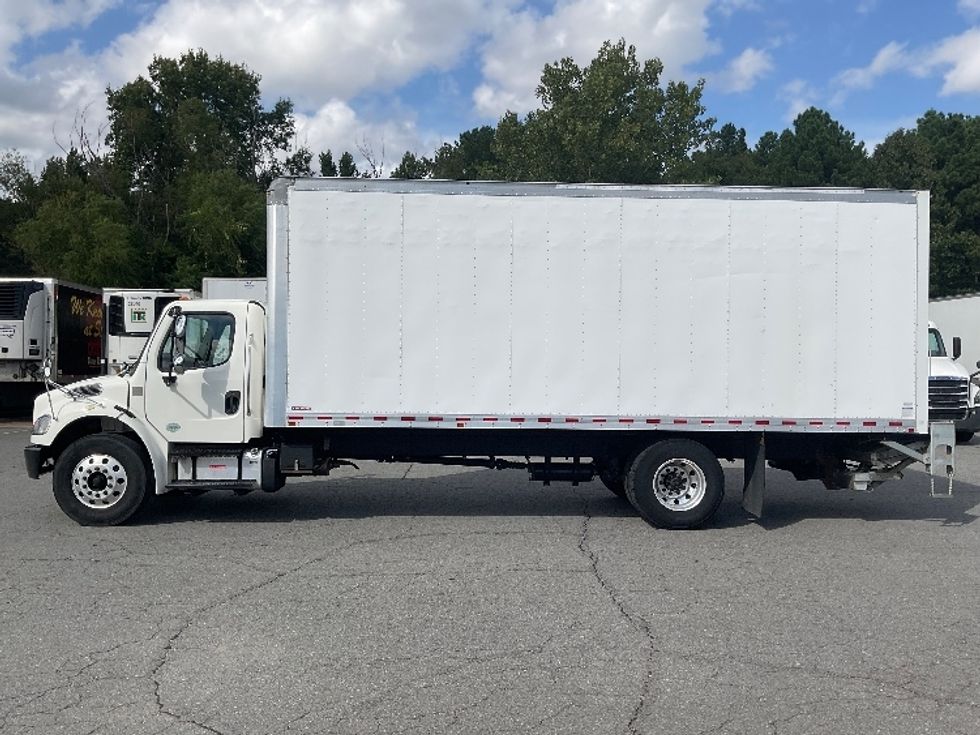 Medium Duty Box Truck-Light and Medium Duty Trucks-Freightliner-2020-M2-Little Rock-AR-131,763\n\t\tmiles-$ 58,500 - Image 4