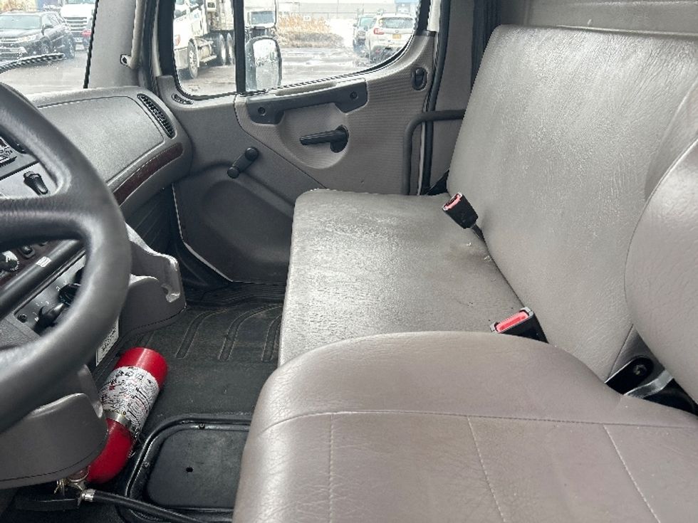 Medium Duty Box Truck-Light and Medium Duty Trucks-Freightliner-2020-M2-Liverpool-NY-131,100\n\t\tmiles-$ 50,000 - Image 19