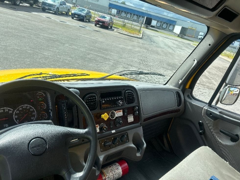 Medium Duty Box Truck-Light and Medium Duty Trucks-Freightliner-2020-M2-Liverpool-NY-216,189\n\t\tmiles-$ 52,500 - Image 18