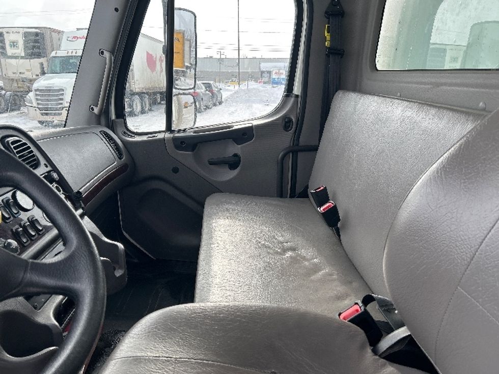 Medium Duty Box Truck-Light and Medium Duty Trucks-Freightliner-2020-M2-Liverpool-NY-58,342\n\t\tmiles-$ 53,250 - Image 19