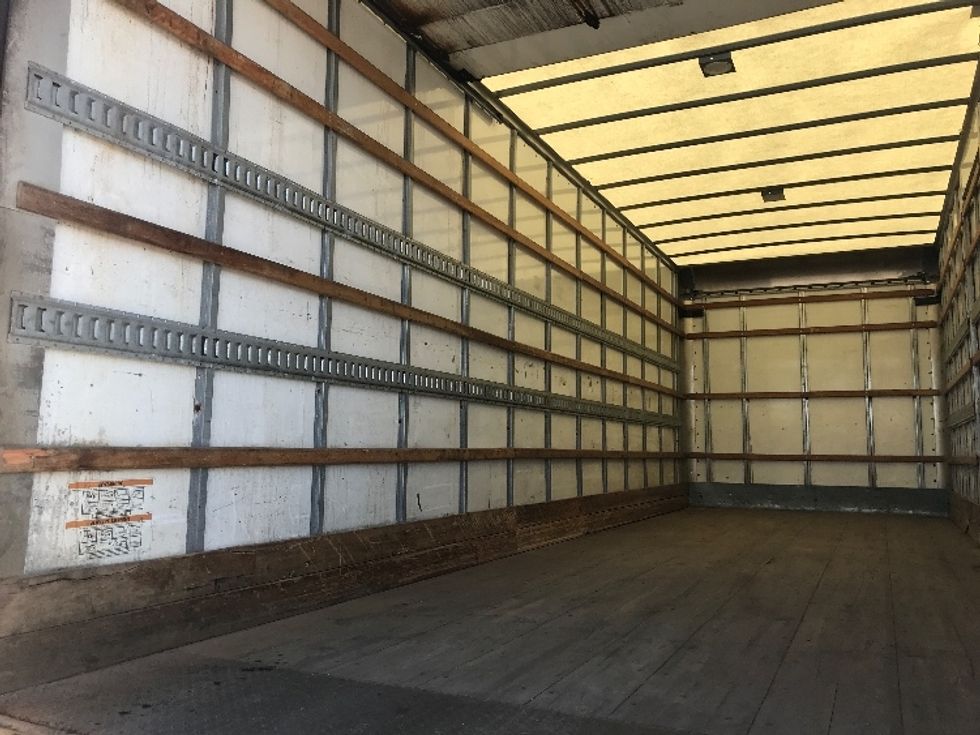 Medium Duty Box Truck-Light and Medium Duty Trucks-Freightliner-2020-M2-London-ON-303,292\n\t\tkm-$ 52,750 - Image 11