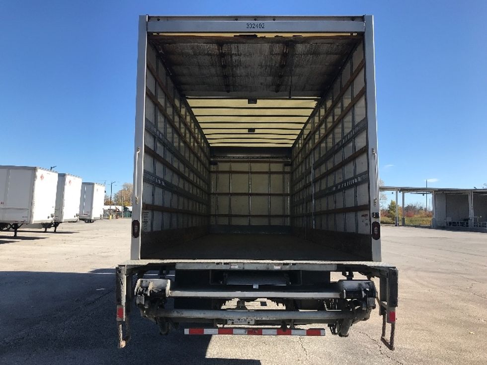 Medium Duty Box Truck-Light and Medium Duty Trucks-Freightliner-2020-M2-London-ON-303,292\n\t\tkm-$ 52,750 - Image 8