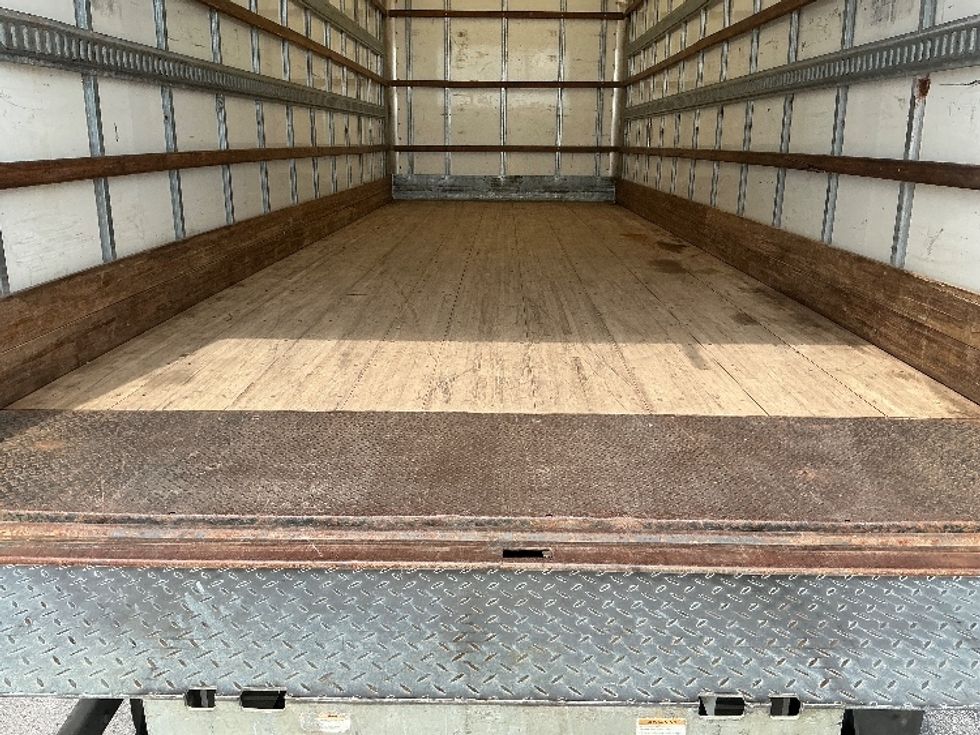 Medium Duty Box Truck-Light and Medium Duty Trucks-Freightliner-2020-M2-London-ON-316,383\n\t\tkm-$ 57,750 - Image 10