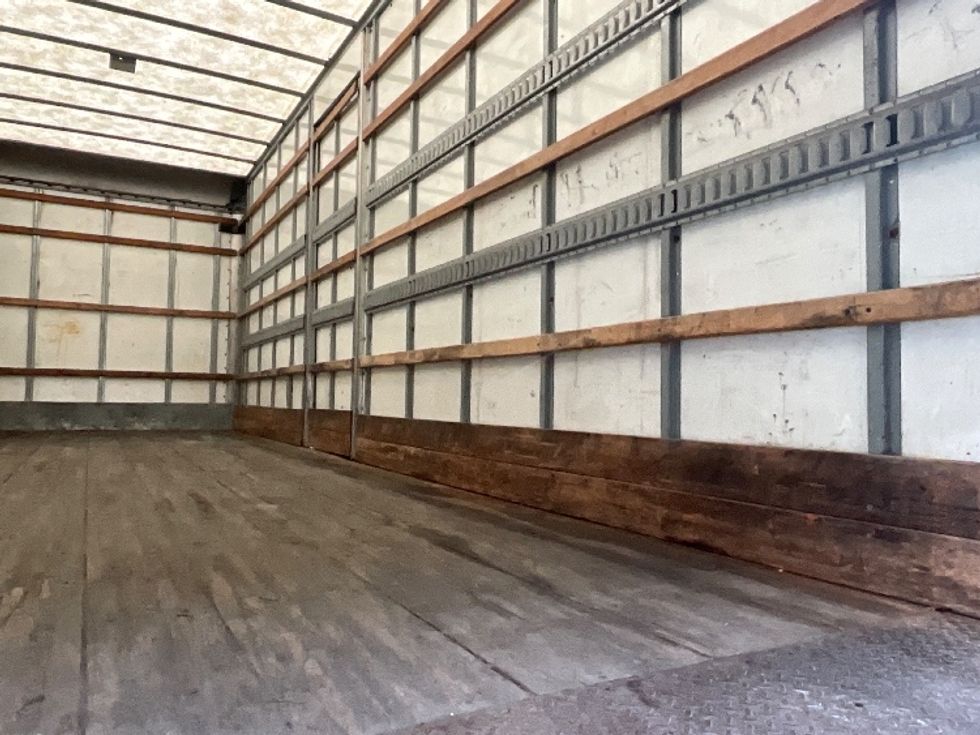 Medium Duty Box Truck-Light and Medium Duty Trucks-Freightliner-2020-M2-London-ON-340,613\n\t\tkm-$ 72,000 - Image 11