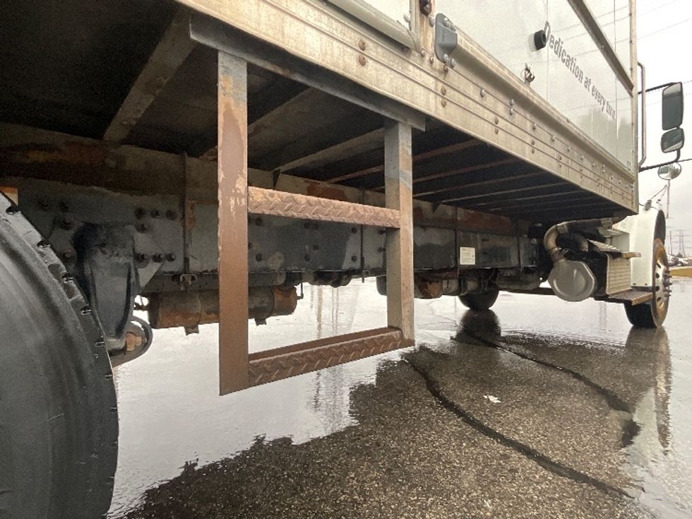 Medium Duty Box Truck-Light and Medium Duty Trucks-Freightliner-2020-M2-London-ON-340,613\n\t\tkm-$ 72,000 - Image 13