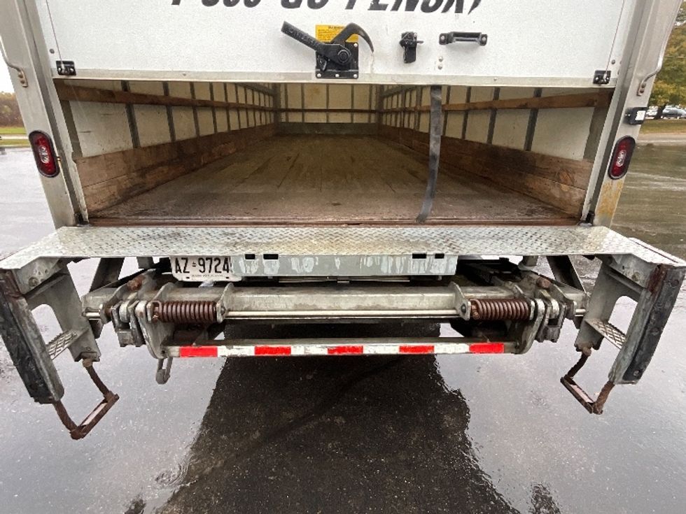 Medium Duty Box Truck-Light and Medium Duty Trucks-Freightliner-2020-M2-London-ON-340,613\n\t\tkm-$ 72,000 - Image 9